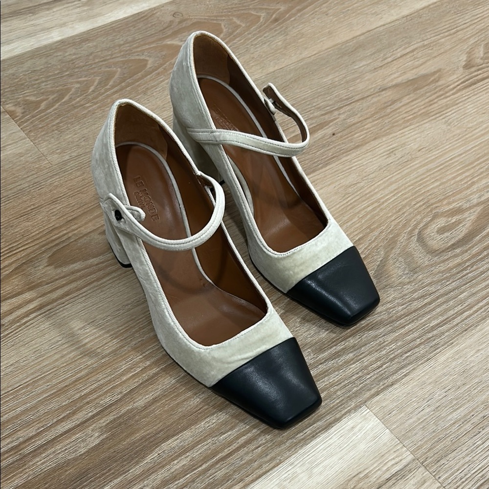 Le Monde Beryl velvet block heel - size 7